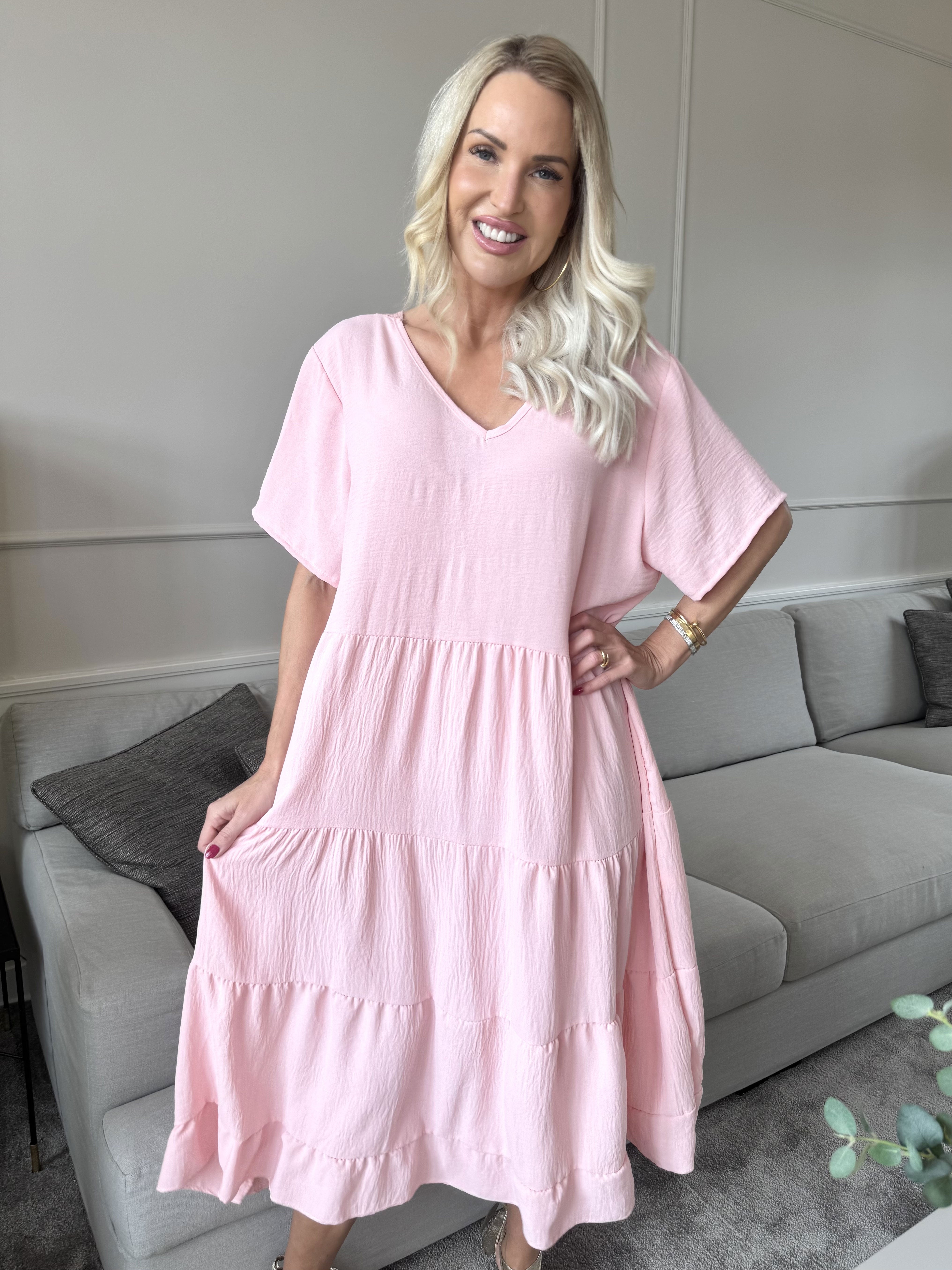 Shayna - Tunikakjole i viskose med broderet detaljer på ryggen